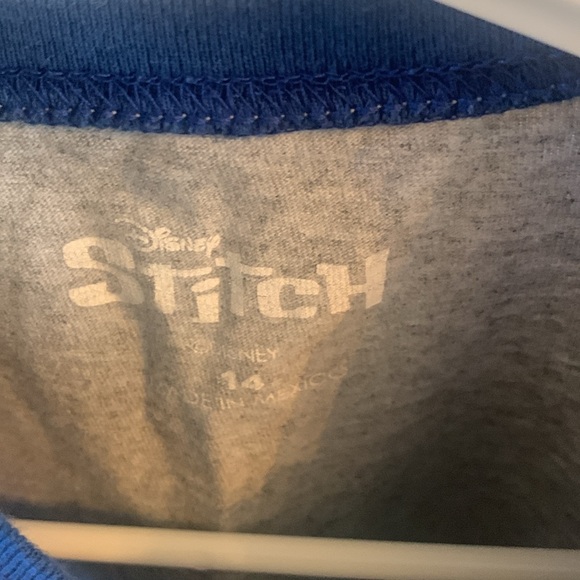 Super cute Lilo and stitch shirt size 14 - Picture 3 of 3